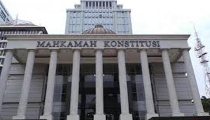 Aturan Hak Pensiun DPR Seumur Hidup Digugat ke MK