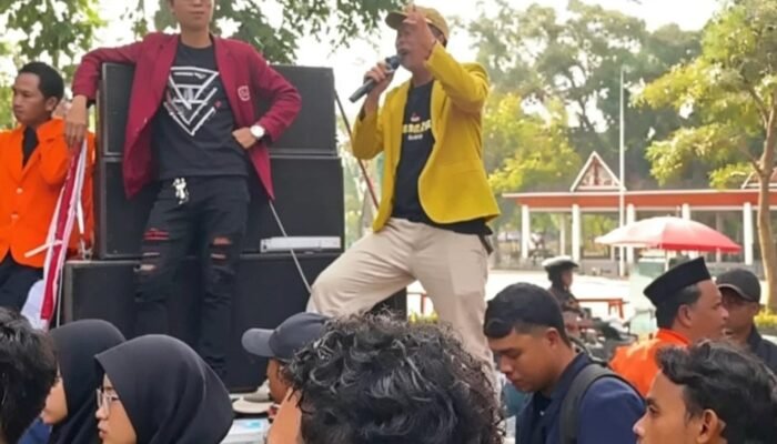 Sebut Kinerja Pemkab “LIER”, BEM Nusantara Sukabumi Raya Geruduk Pendopo dan Ancam Aksi Lebih Besar