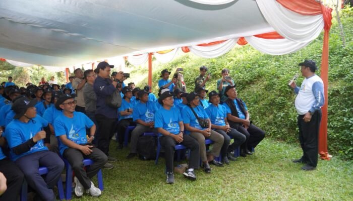 150 P3A Mitra Cai se Kabupaten Sukabumi Dibekali Pengetahuan Pengelolaan Irigasi Secara Partisipatif