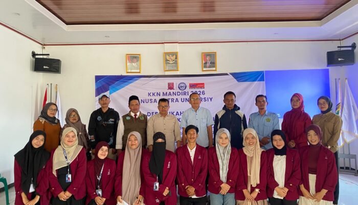 Dorong Partisipasi Kuliah, Mahasiswa KKN Mandiri Universitas Nusa Putra Luncurkan Portal “EduVillage” di Desa Cikahuripan